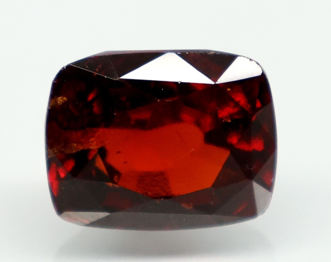 HESSONITE GOMED 9.86 Ct.