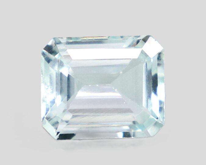 AQUAMARINE 4.38 Ct. AQUAMARINE 4.38 Ct.
