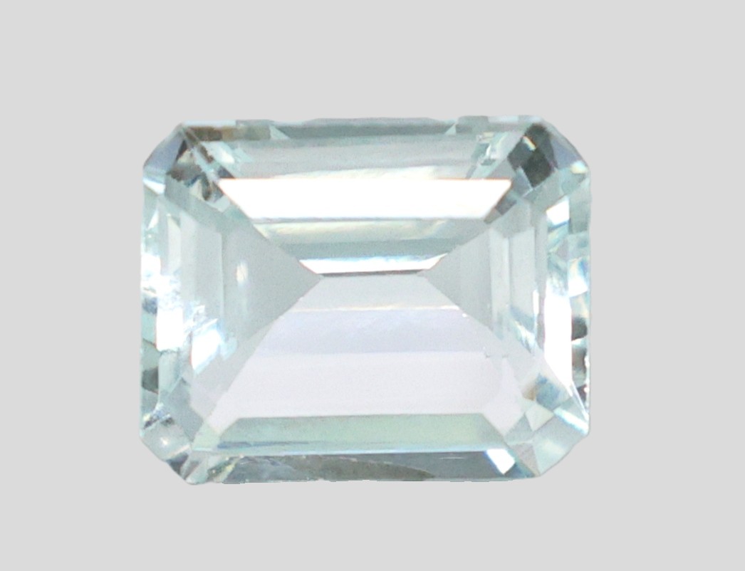 AQUAMARINE 3.78 Ct. AQUAMARINE 3.78 Ct.
