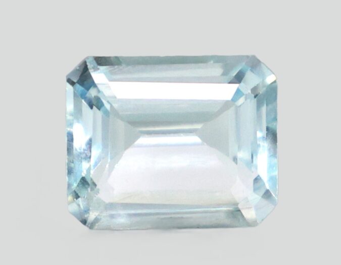 AQUAMARINE 3.68 Ct.