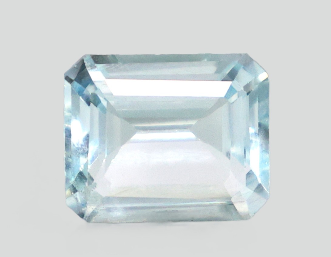 AQUAMARINE 3.68 Ct.