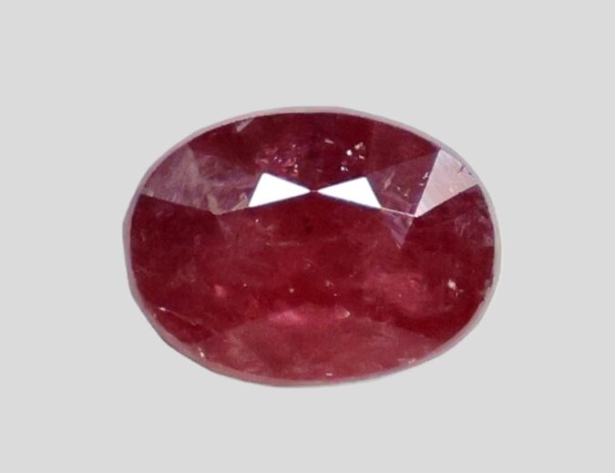 RUBY 3.87 Ct. RUBY 3.87 Ct.