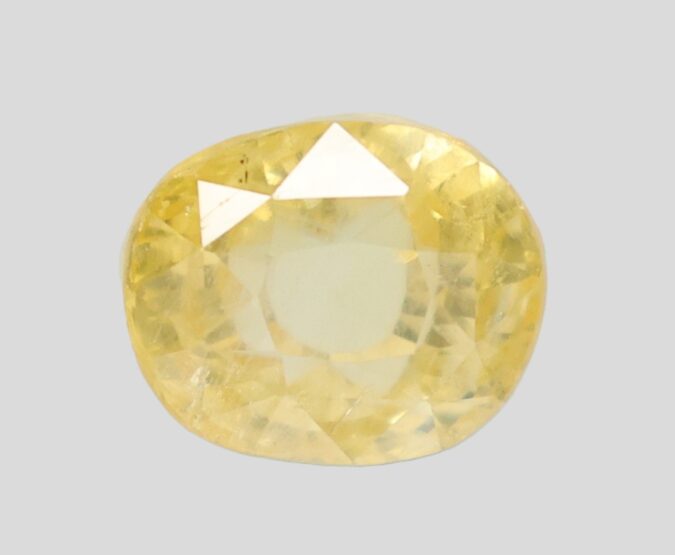 YELLOW SAPPHIRE 6.51 Ct.
