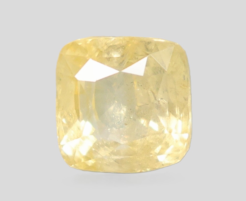YELLOW SAPPHIRE 6.58 Ct. YELLOW SAPPHIRE 6.58 Ct.