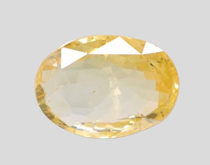 YELLOW SAPPHIRE 5.52 Ct. YELLOW SAPPHIRE 5.52 Ct.