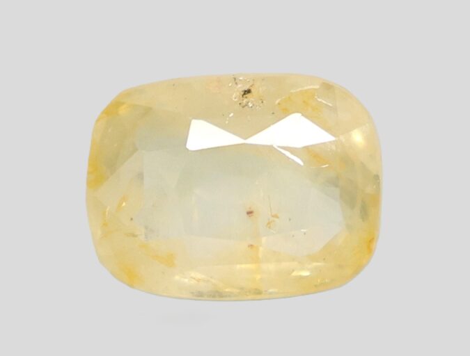 YELLOW SAPPHIRE 7.01 Ct.