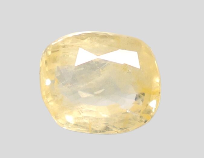YELLOW SAPPHIRE 4.99 Ct. YELLOW SAPPHIRE 4.99 Ct.