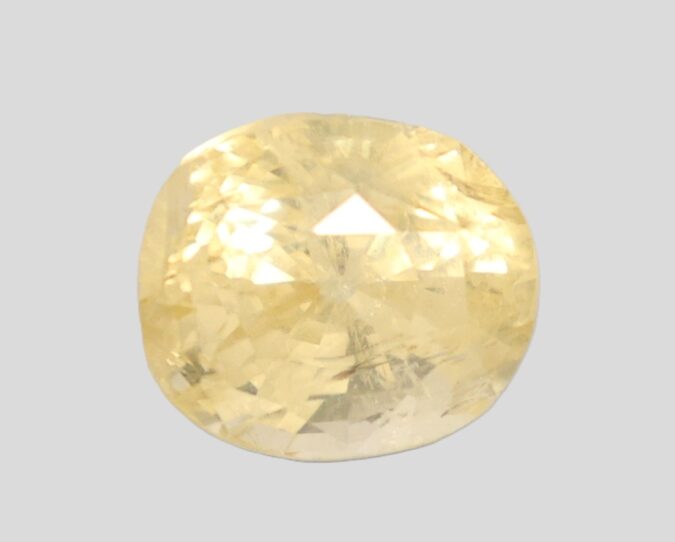 YELLOW SAPPHIRE 5.1 Ct.