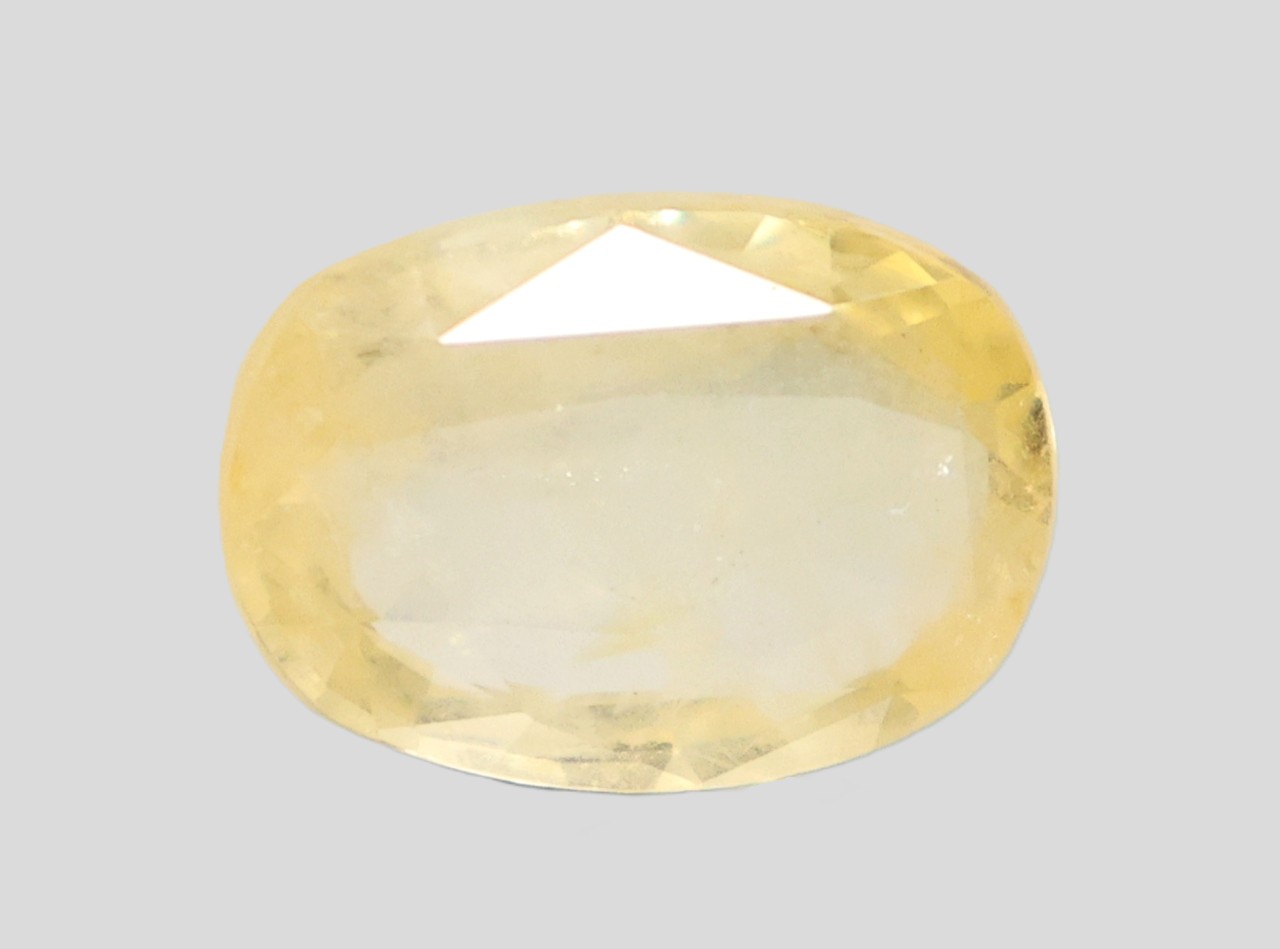 YELLOW SAPPHIRE 5.37 Ct.