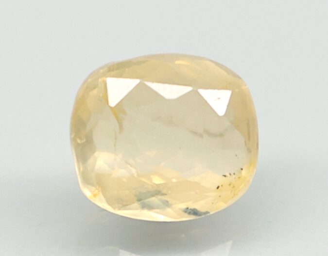 YELLOW SAPPHIRE 3.16 Ct. YELLOW SAPPHIRE 3.16 Ct.