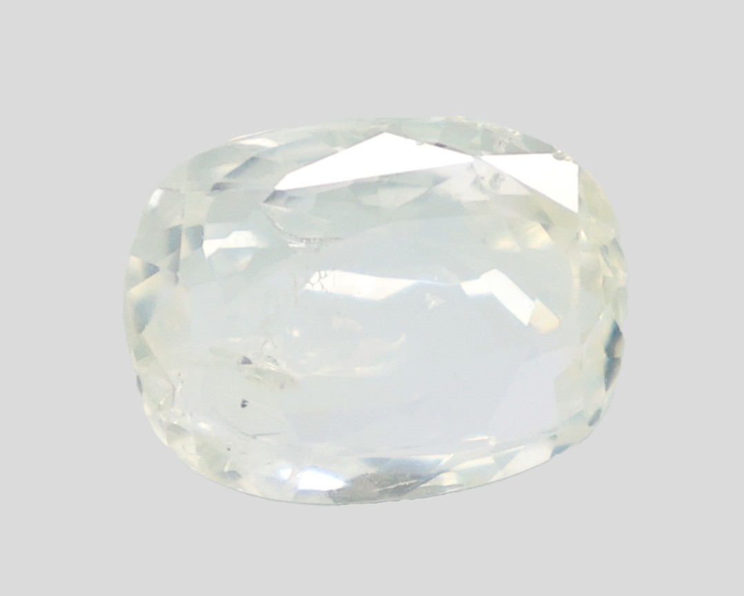 YELLOW SAPPHIRE 4.11 Ct. YELLOW SAPPHIRE 4.11 Ct.