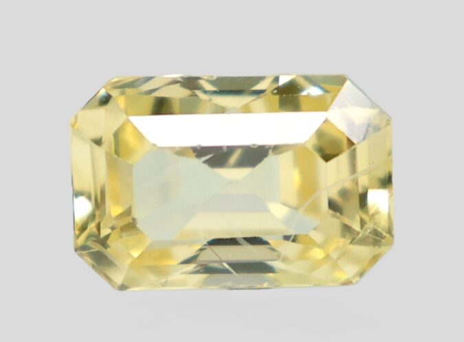 YELLOW SAPPHIRE 6.54 Ct. YELLOW SAPPHIRE 6.54 Ct.