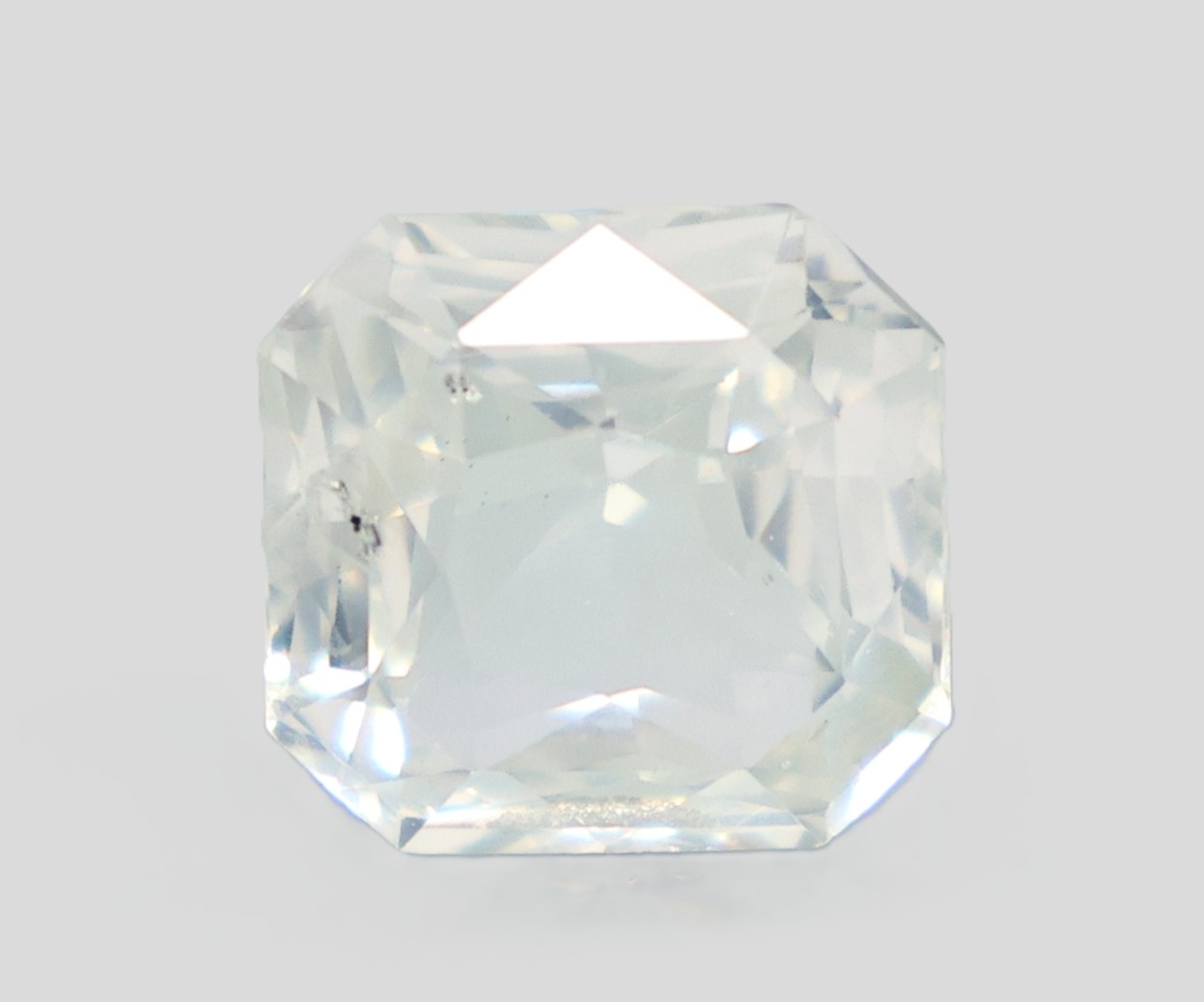 NATURAL SAPPHIRE 6.02 Ct. NATURAL SAPPHIRE 6.02 Ct.
