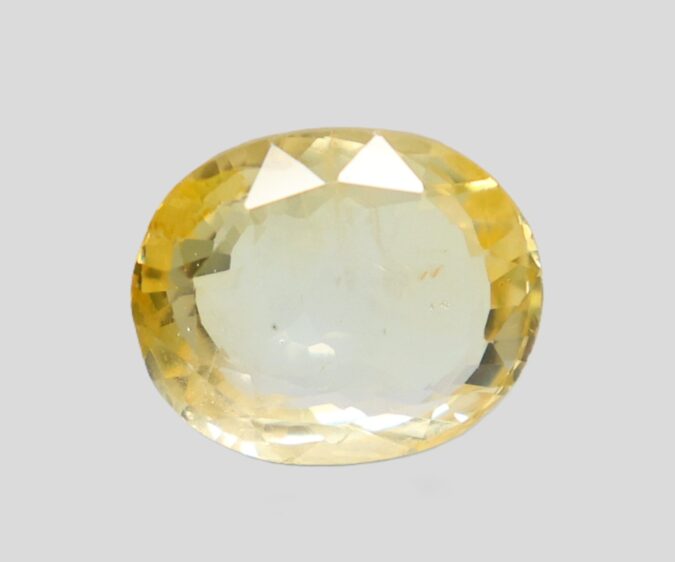 YELLOW SAPPHIRE 6.62 Ct. YELLOW SAPPHIRE 6.62 Ct.