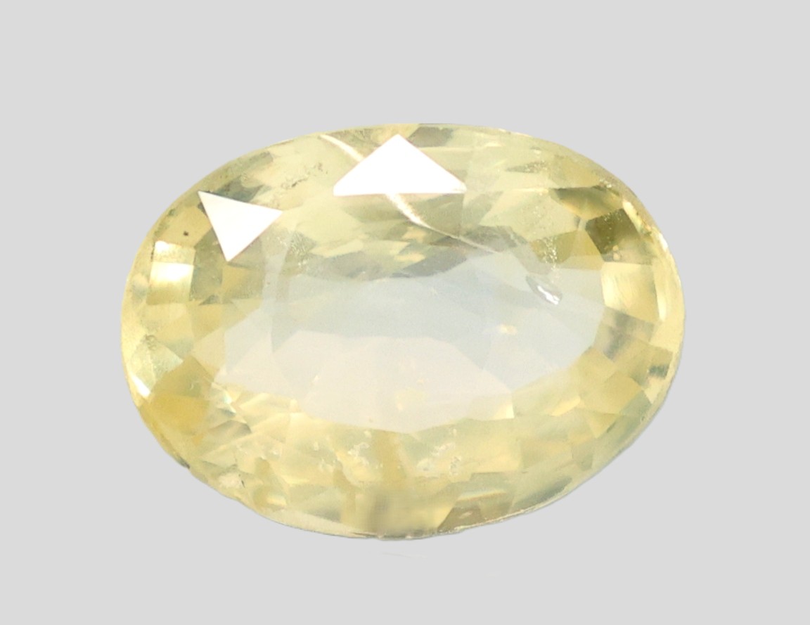 YELLOW SAPPHIRE 6.11 Ct. YELLOW SAPPHIRE 6.11 Ct.
