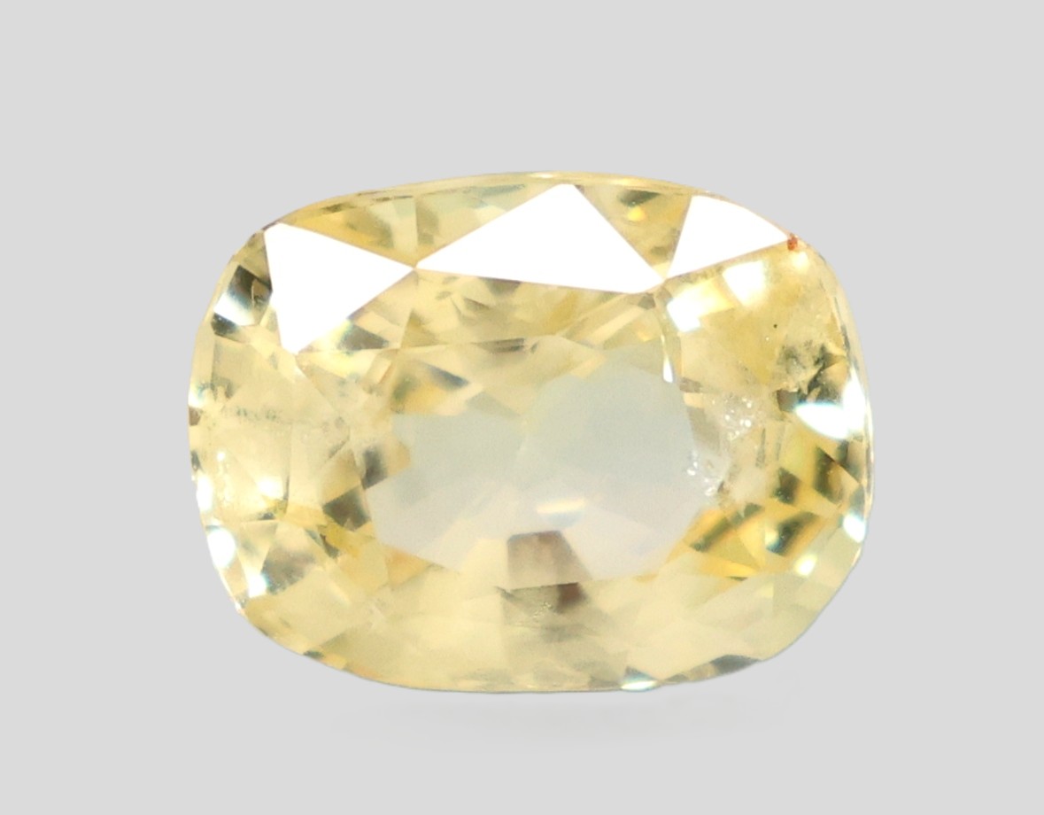 YELLOW SAPPHIRE 6.65 Ct. YELLOW SAPPHIRE 6.65 Ct.
