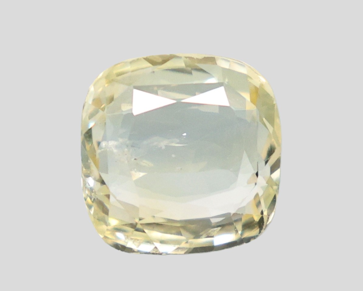 YELLOW SAPPHIRE 6.06 Ct. YELLOW SAPPHIRE 6.06 Ct.