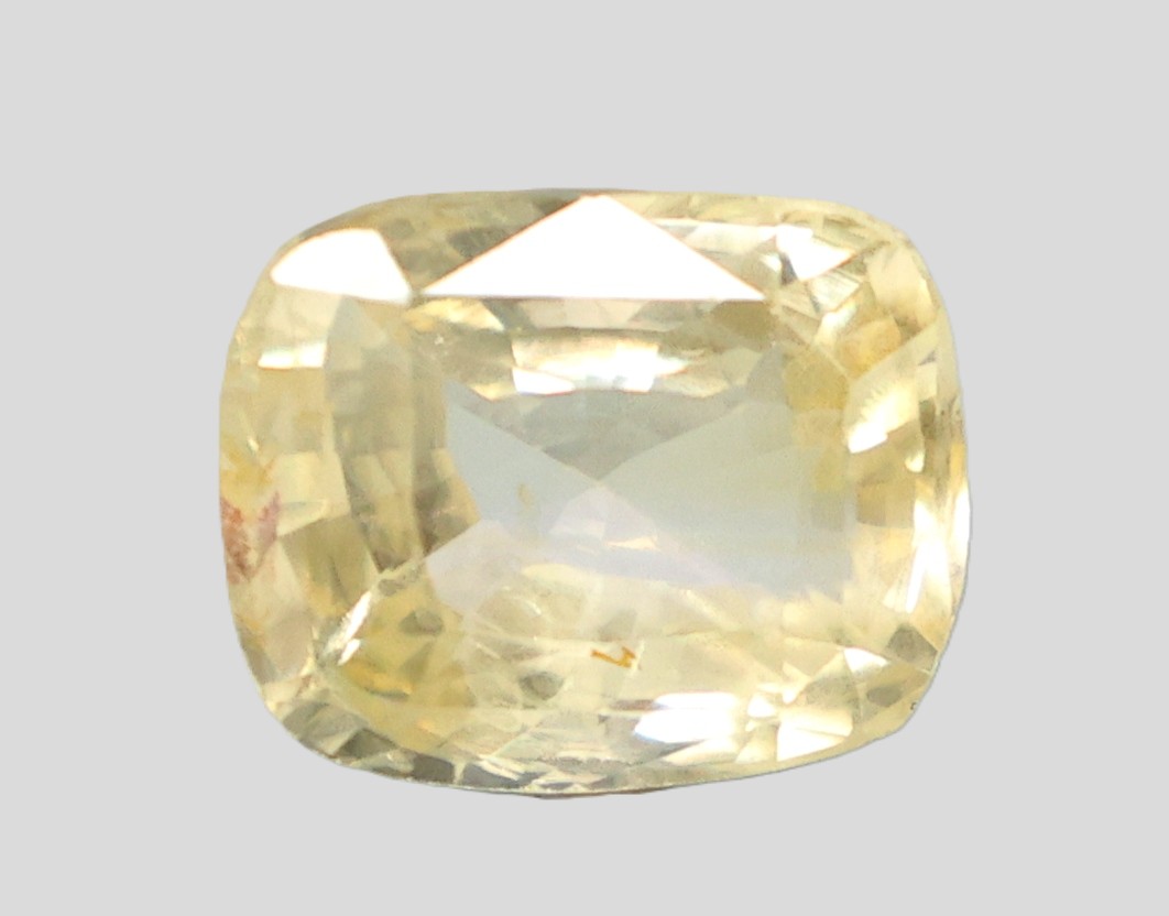 YELLOW SAPPHIRE 5.14 Ct. YELLOW SAPPHIRE 5.14 Ct.