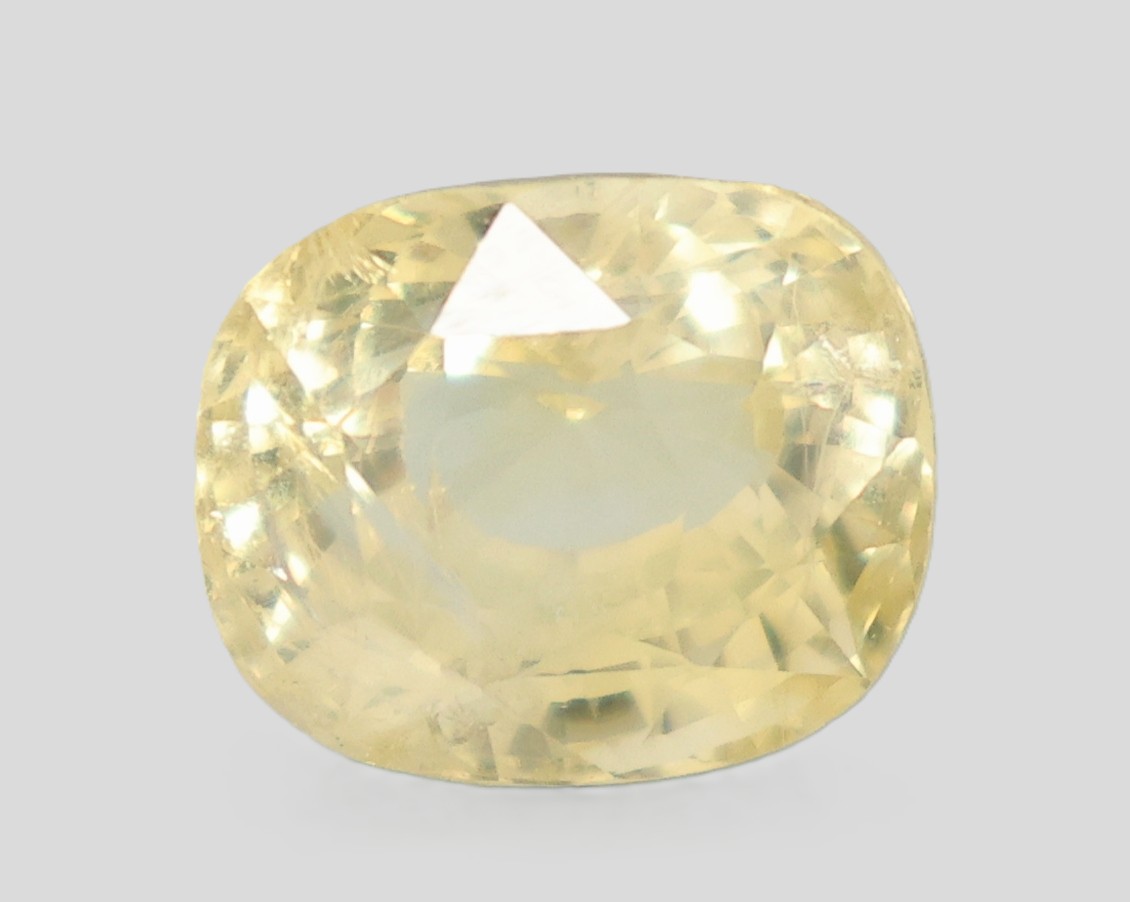 YELLOW SAPPHIRE 8.41 Ct. YELLOW SAPPHIRE 8.41 Ct.