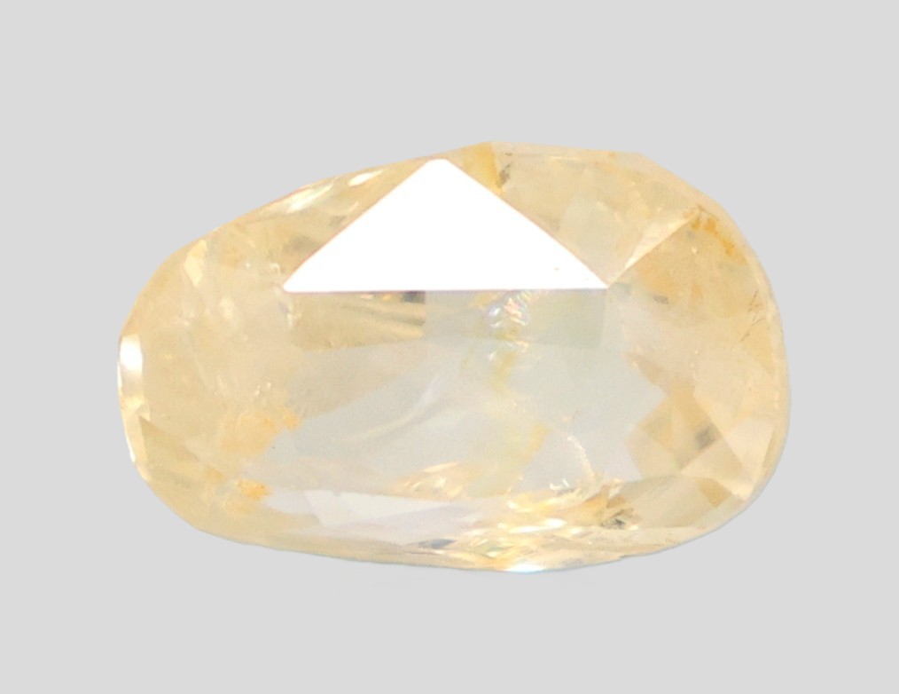 YELLOW SAPPHIRE 4.7 Ct. YELLOW SAPPHIRE 4.7 Ct.