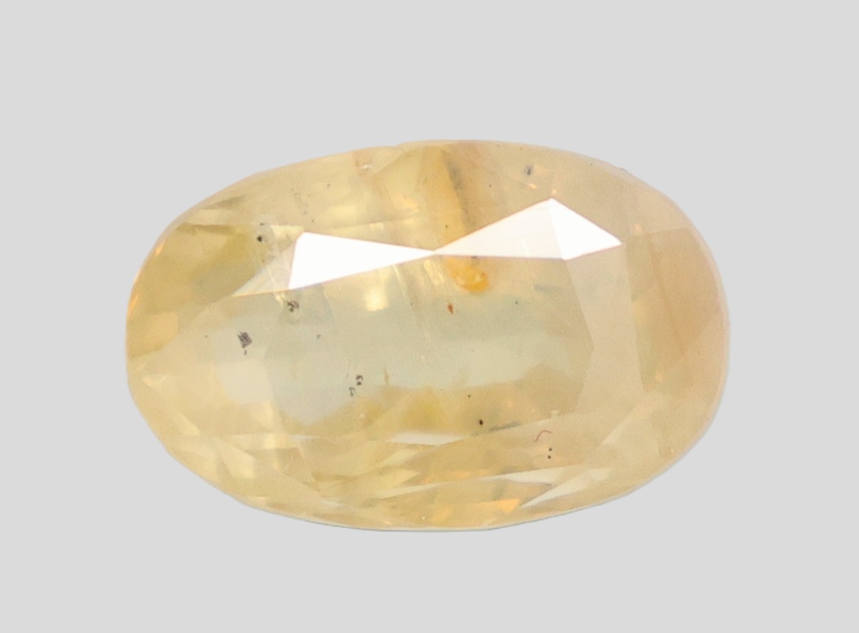 YELLOW SAPPHIRE 7.5 Ct.
