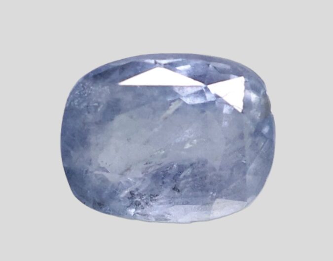 BLUE SAPPHIRE 4.05 Ct.