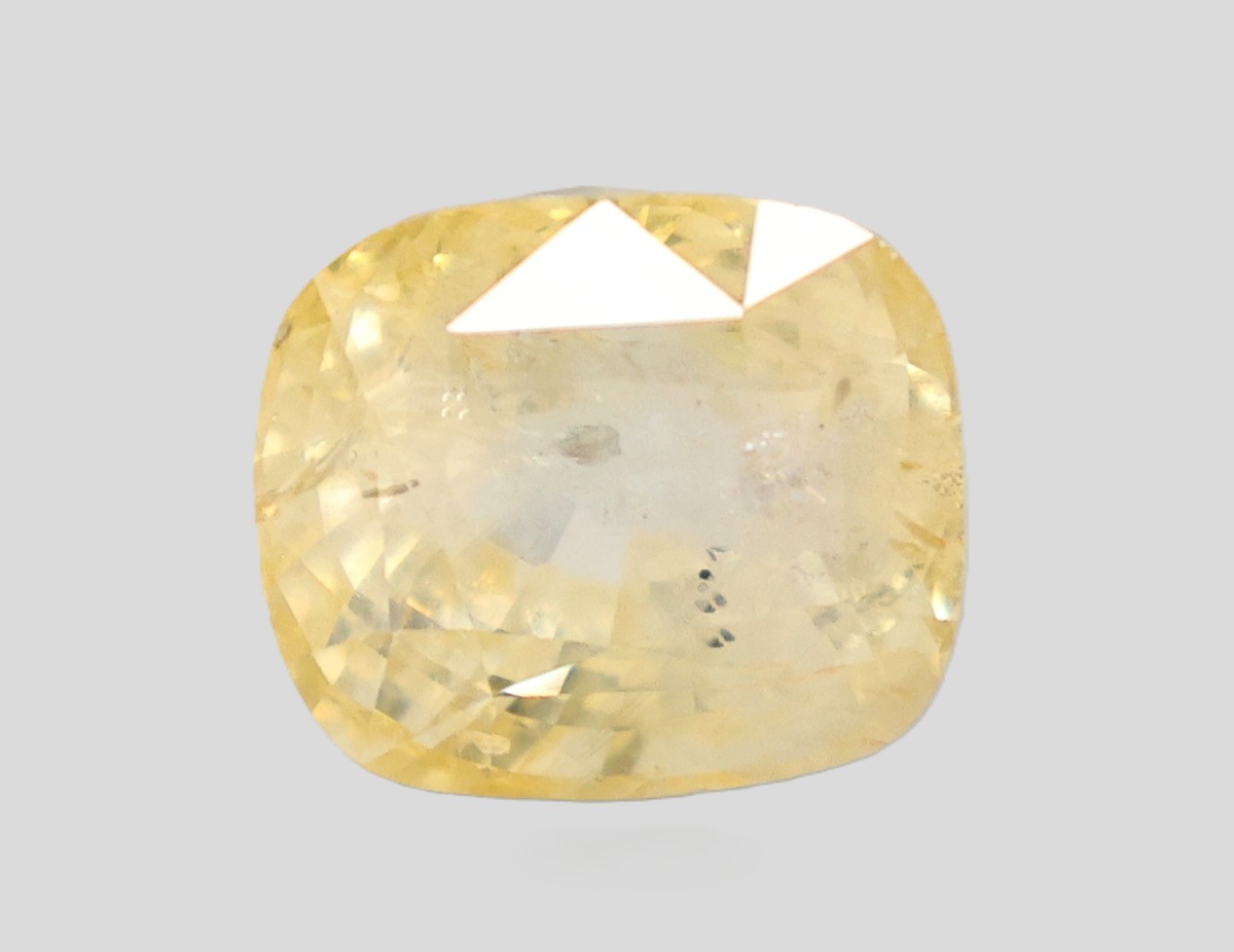 YELLOW SAPPHIRE 8.39 Ct.