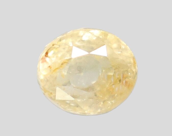 YELLOW SAPPHIRE 5.65 Ct.