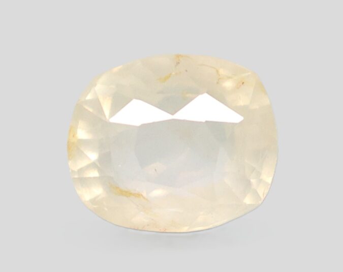 YELLOW SAPPHIRE 6.71 Ct.