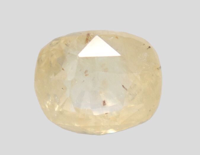 YELLOW SAPPHIRE 6.69 Ct. YELLOW SAPPHIRE 6.69 Ct.