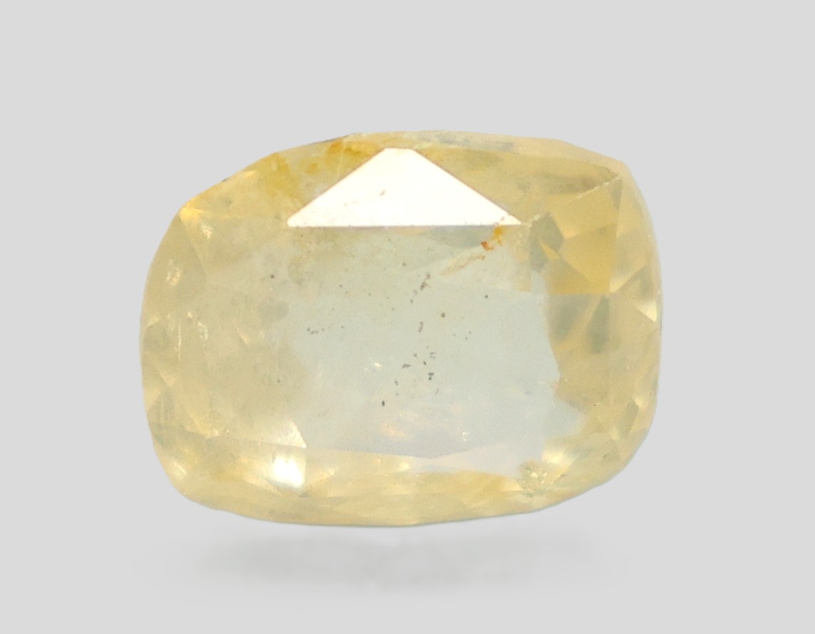 YELLOW SAPPHIRE 5.1 Ct.
