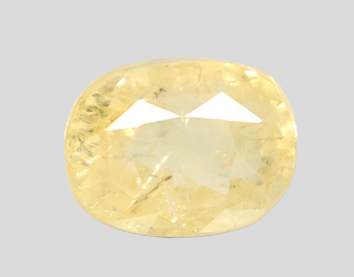 YELLOW SAPPHIRE 6.49 Ct.