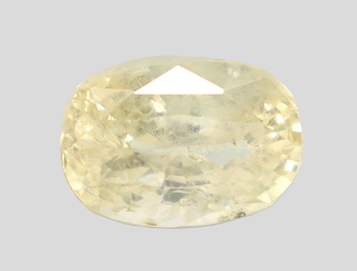 YELLOW SAPPHIRE 5.83 Ct.