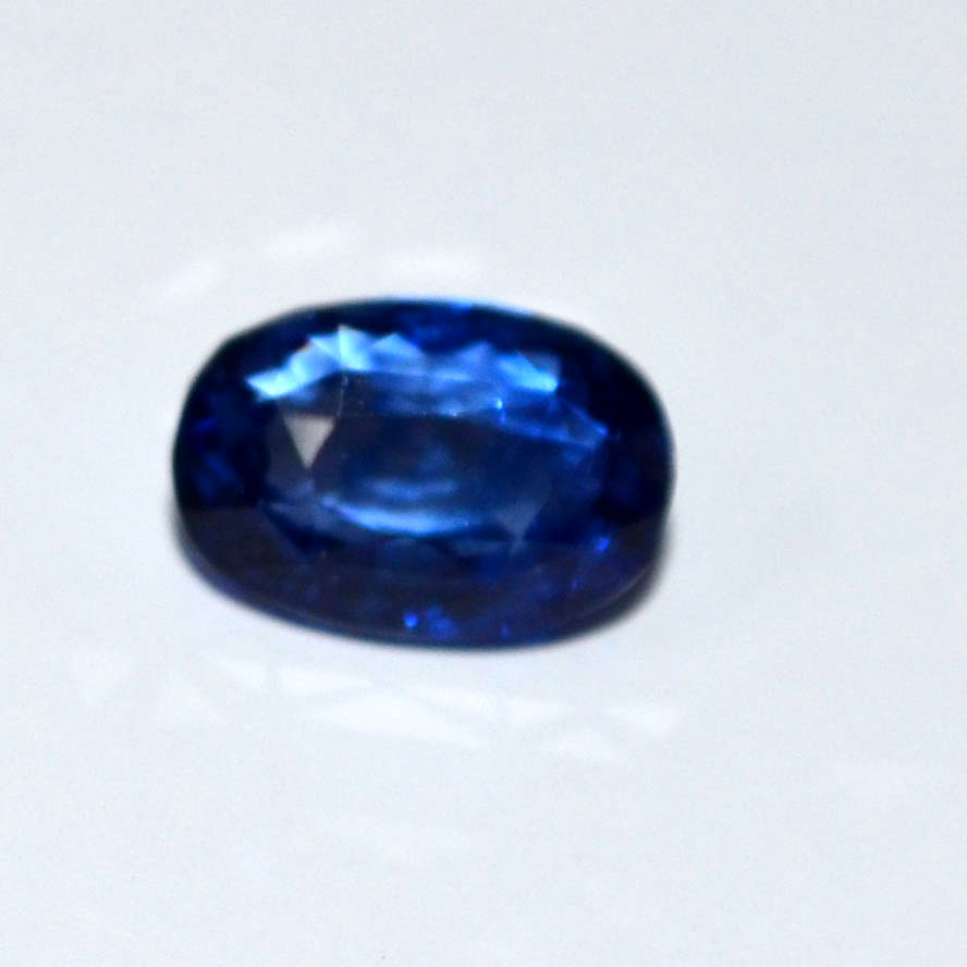 BLUE SAPPHIRE 4.22 Ct. BLUE SAPPHIRE 4.22 Ct.