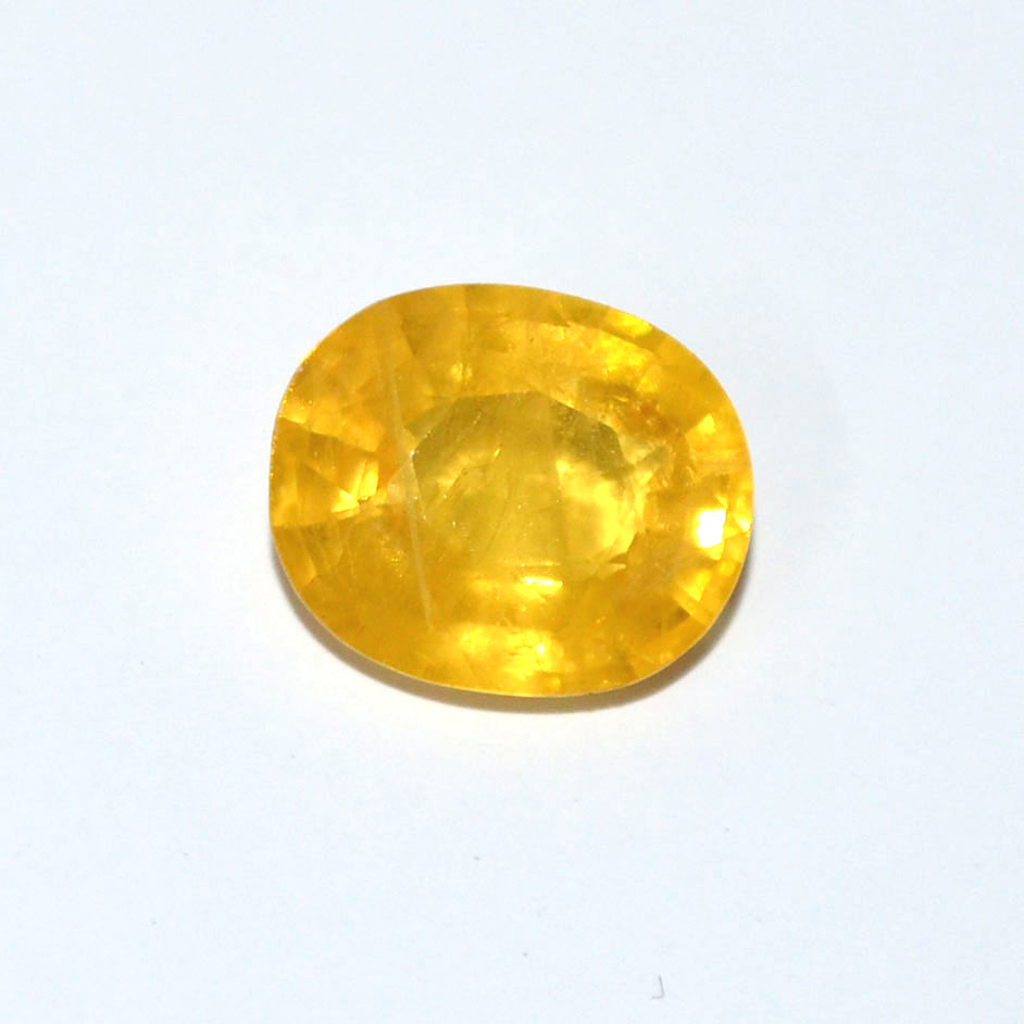 YELLOW SAPPHIRE 5.65 Ct.