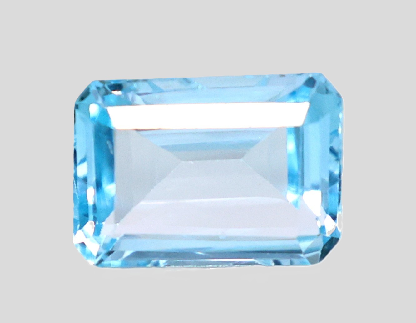 BLUE TOPAZ 9.81 Ct.
