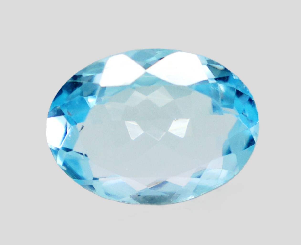 BLUE TOPAZ 4.17 Ct.