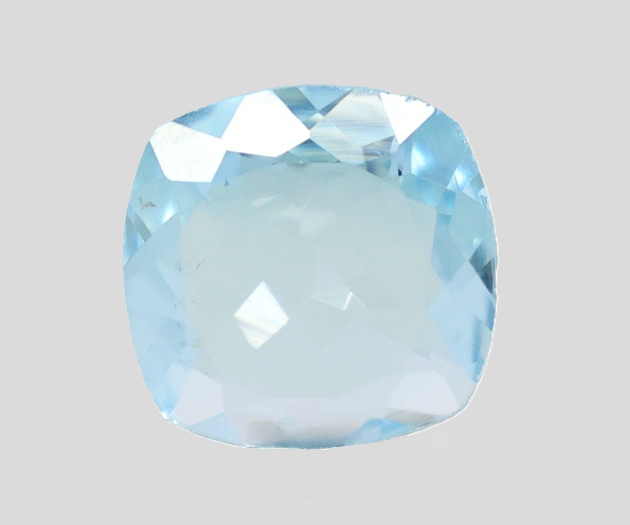 BLUE TOPAZ 5.04 Ct.