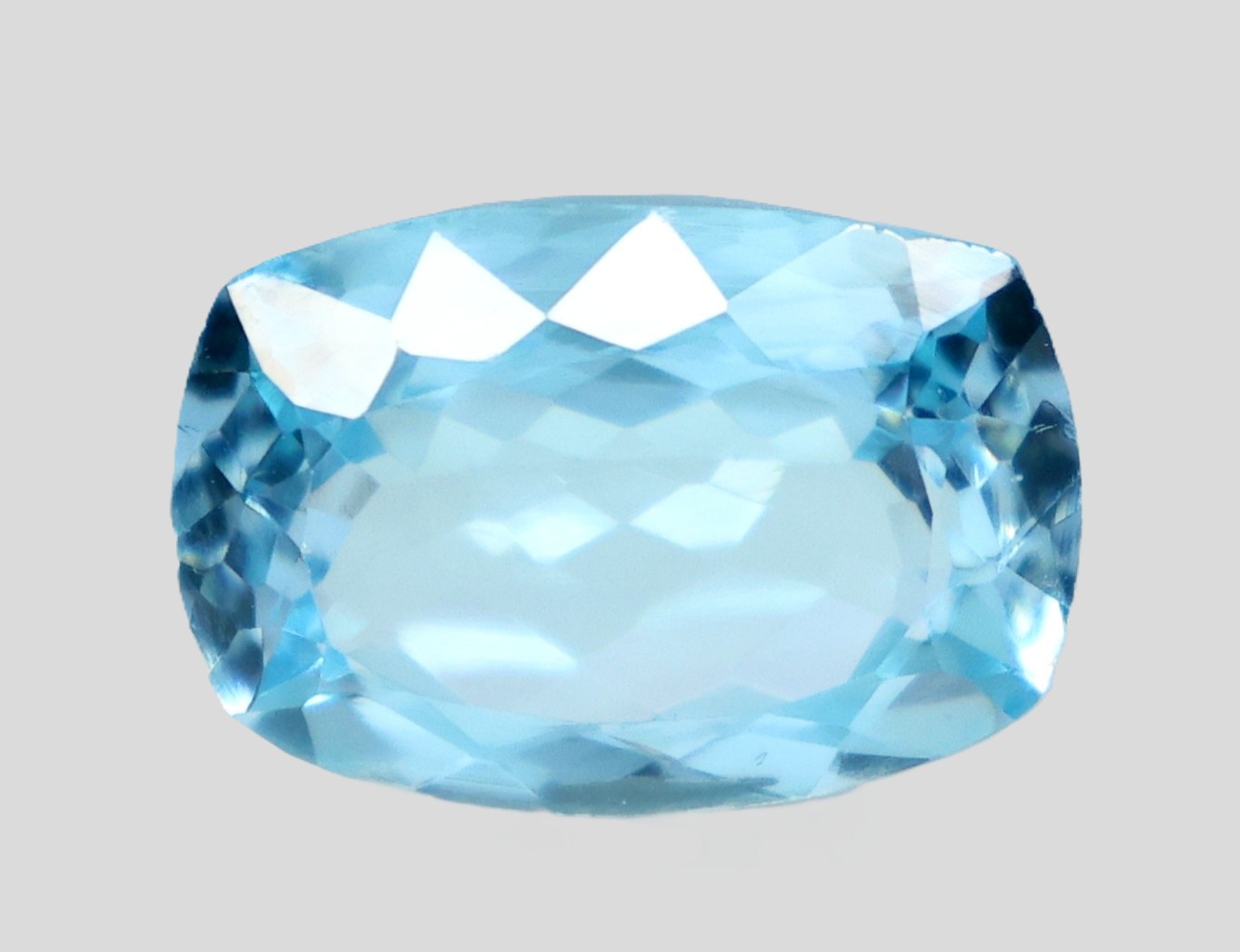 BLUE TOPAZ 7.24 Ct.